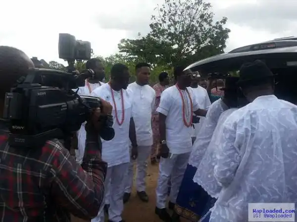 So Sad!! See Photos As Comedian Bovi Buries his Mother [Photos]